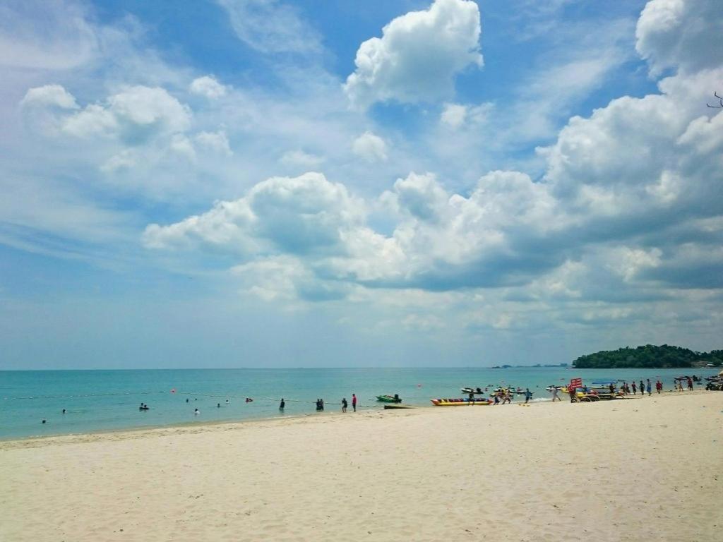 Coastline Hotel Porto Dickson Exterior foto